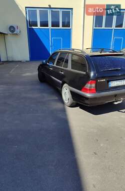 Универсал Mercedes-Benz C-Class 1998 в 