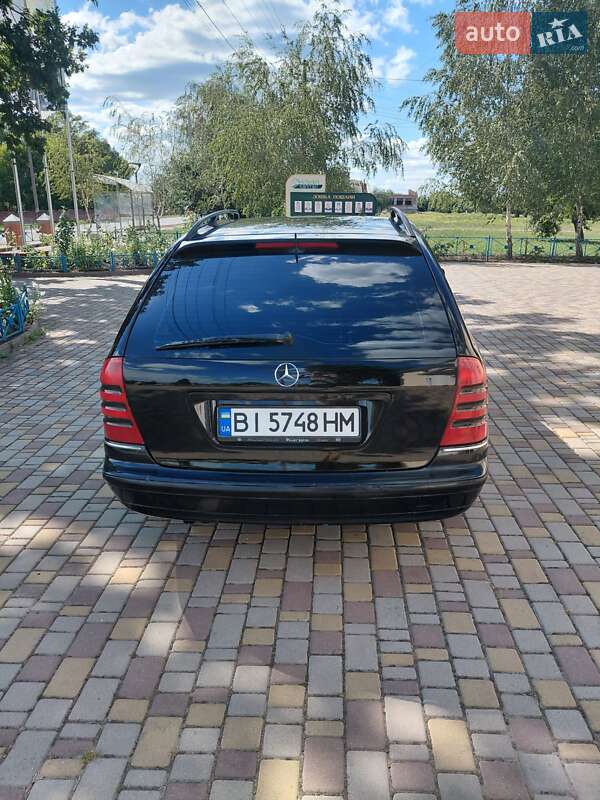 Универсал Mercedes-Benz C-Class 2002 в Полтаве