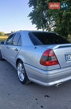 Седан Mercedes-Benz C-Class 1993 в 