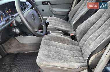 Седан Mercedes-Benz C-Class 1992 в 