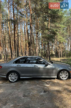 Седан Mercedes-Benz C-Class 2011 в 