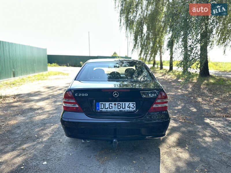Седан Mercedes-Benz C-Class 2007 в Дубно