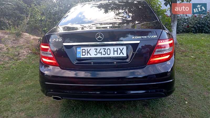 Седан Mercedes-Benz C-Class 2007 в Дубно