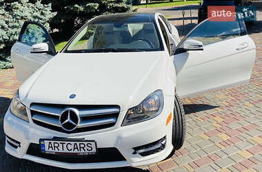 Купе Mercedes-Benz C-Class 2011 в 