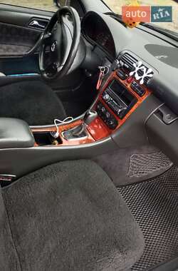 Седан Mercedes-Benz C-Class 2001 в 