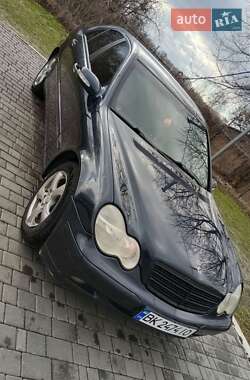 Седан Mercedes-Benz C-Class 2001 в 