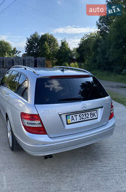 Универсал Mercedes-Benz C-Class 2009 в 