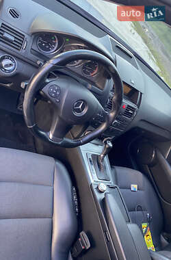 Универсал Mercedes-Benz C-Class 2009 в 