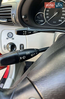Купе Mercedes-Benz C-Class 2005 в 