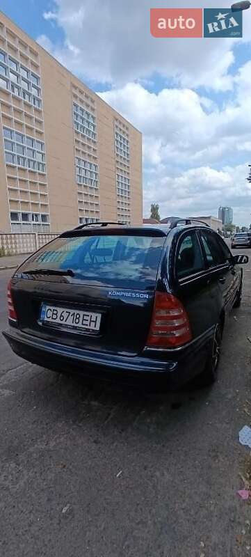 Универсал Mercedes-Benz C-Class 2004 в Киеве