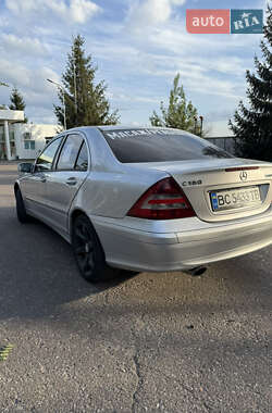Седан Mercedes-Benz C-Class 2006 в 