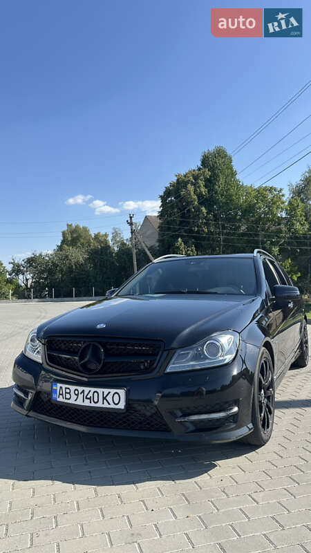Mercedes-Benz C-Class 2011