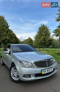 Универсал Mercedes-Benz C-Class 2008 в Клевани