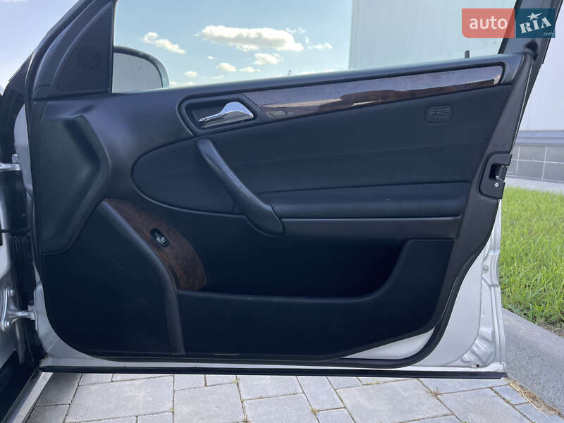 Универсал Mercedes-Benz C-Class 2005 в Ровно