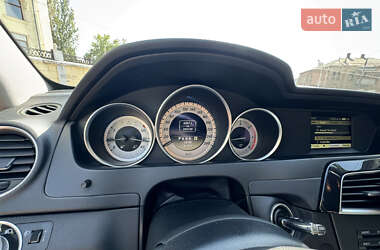 Купе Mercedes-Benz C-Class 2011 в 