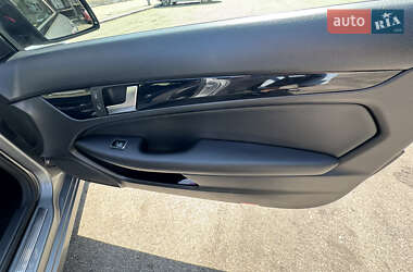 Купе Mercedes-Benz C-Class 2011 в 