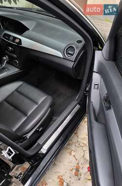 Седан Mercedes-Benz C-Class 2012 в 