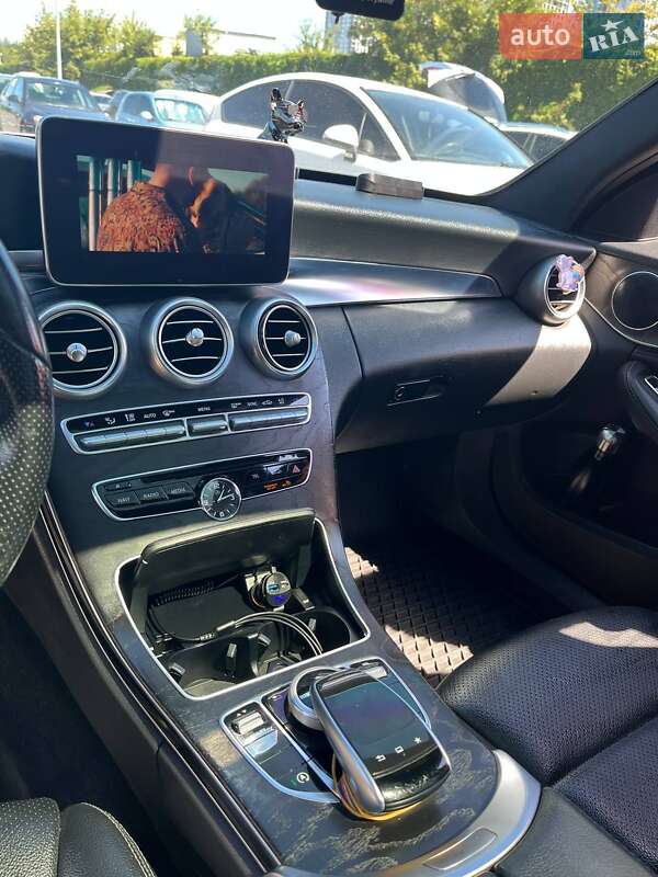 Седан Mercedes-Benz C-Class 2015 в Киеве