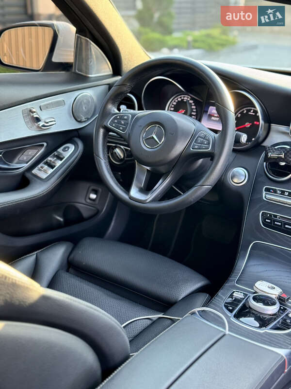 Седан Mercedes-Benz C-Class 2018 в Кропивницькому