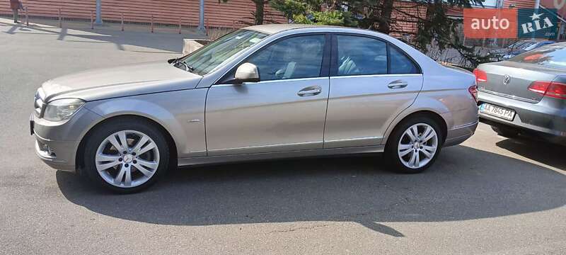 Седан Mercedes-Benz C-Class 2007 в Киеве фото 4 Седан Mercedes-Benz C-Class 2007 в Киеве