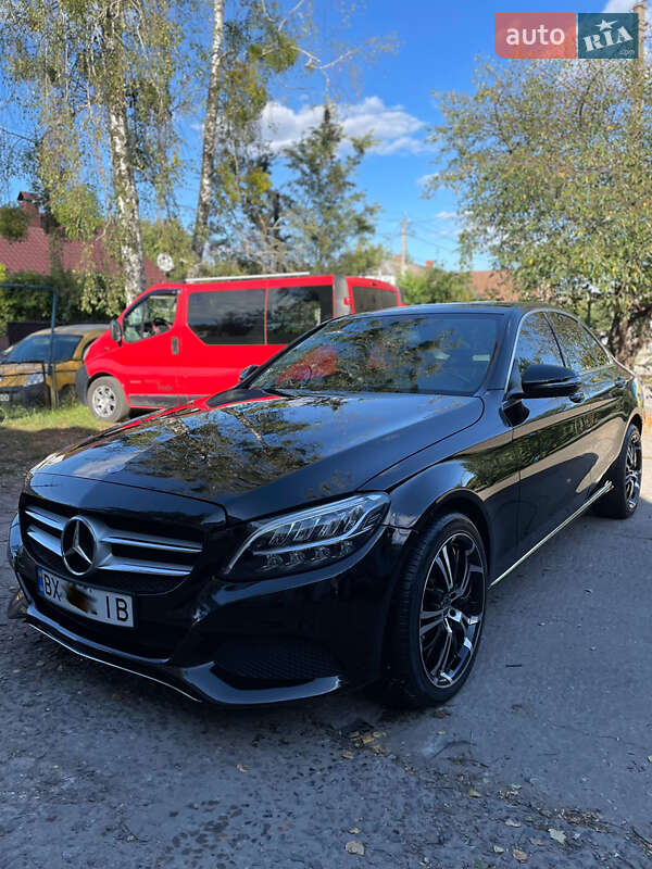 Седан Mercedes-Benz C-Class 2017 в 
