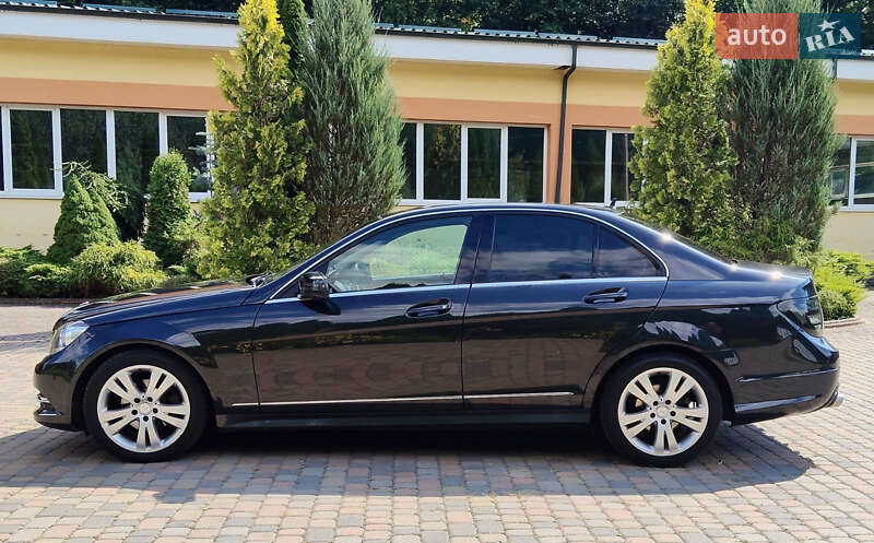 Седан Mercedes-Benz C-Class 2012 в 