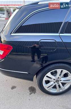 Универсал Mercedes-Benz C-Class 2011 в 