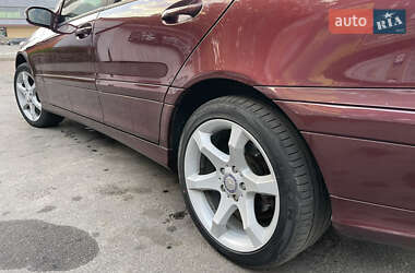 Седан Mercedes-Benz C-Class 2006 в 