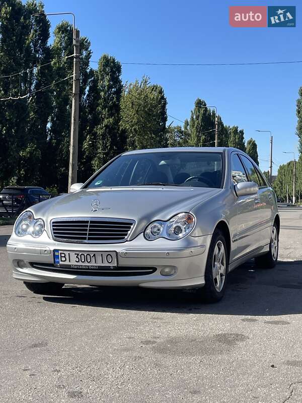Mercedes-Benz C-Class 2003