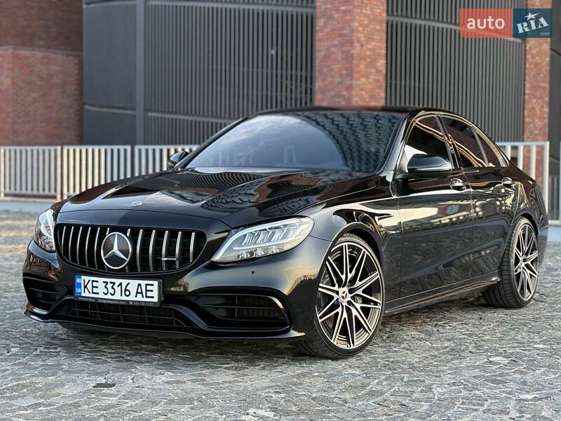 Седан Mercedes-Benz C-Class 2019 в Днепре