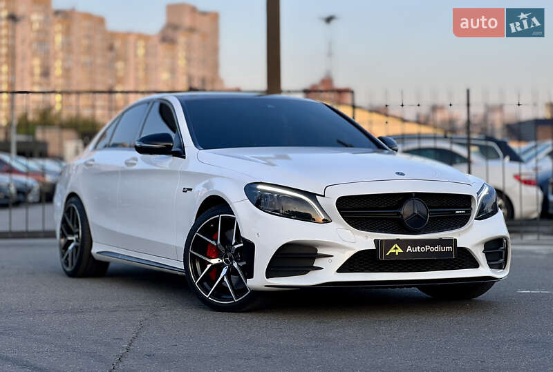 Седан Mercedes-Benz C-Class 2019 в Киеве