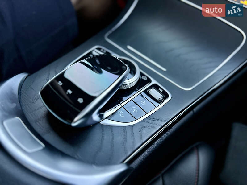 Седан Mercedes-Benz C-Class 2019 в Киеве