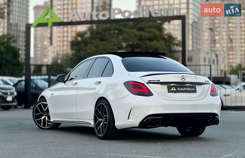 Седан Mercedes-Benz C-Class 2019 в Киеве