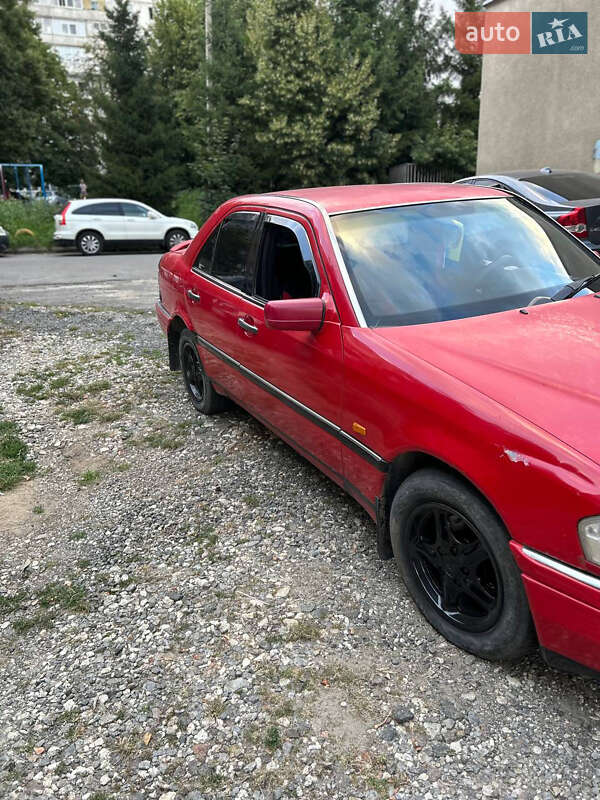 Седан Mercedes-Benz C-Class 1994 в Хмельницком