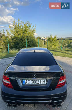 Купе Mercedes-Benz C-Class 2012 в 