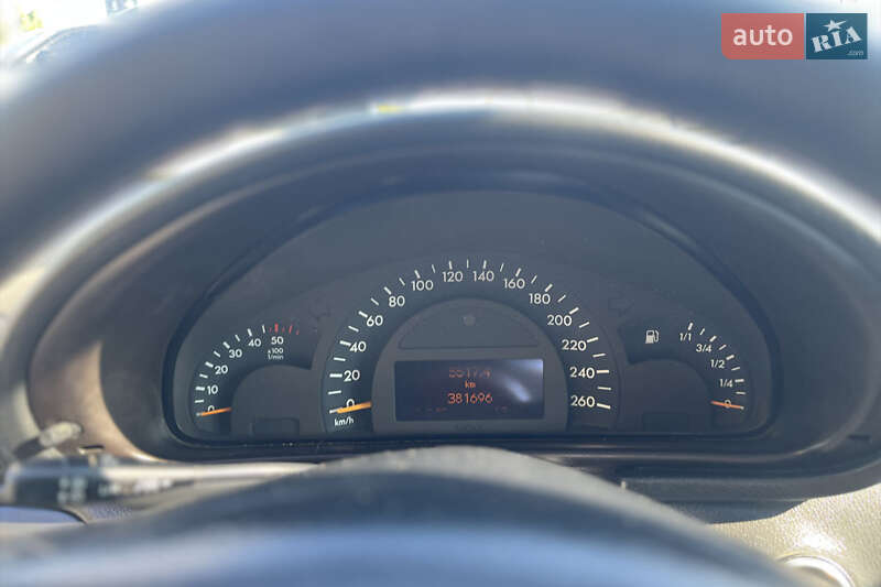 Универсал Mercedes-Benz C-Class 2003 в Мукачево