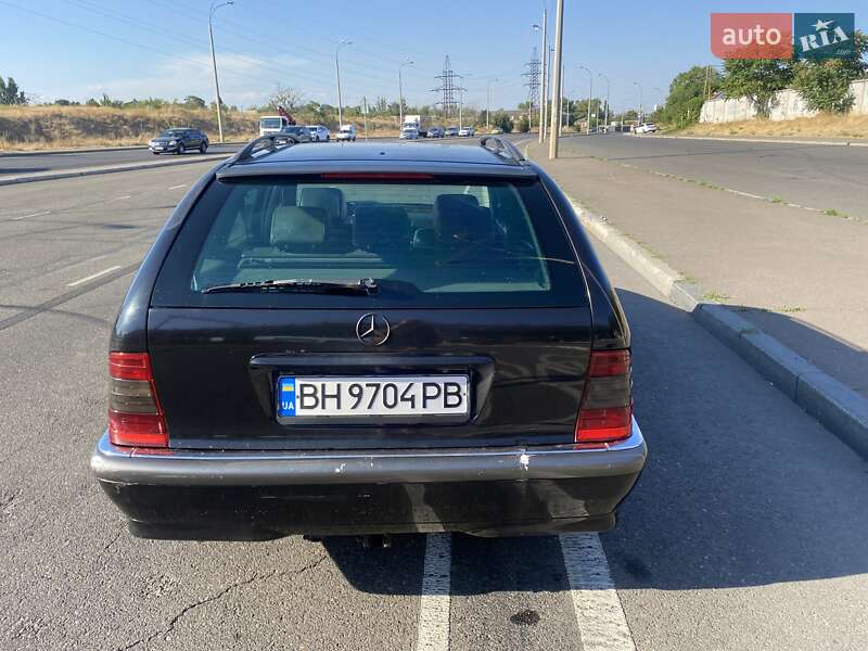 Универсал Mercedes-Benz C-Class 1998 в Одессе