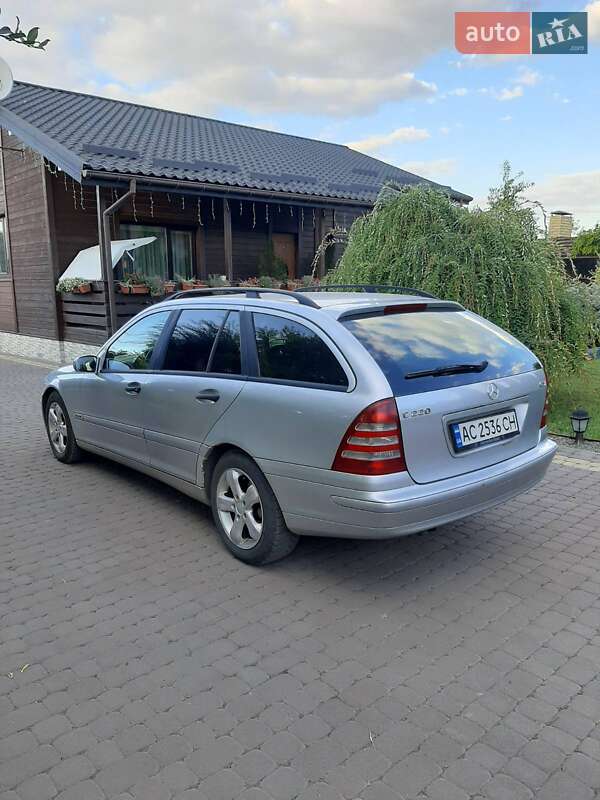Универсал Mercedes-Benz C-Class 2003 в Луцке