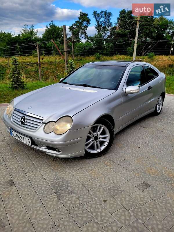 Купе Mercedes-Benz C-Class 2001 в Львове фото 5 Купе Mercedes-Benz C-Class 2001 в Львове