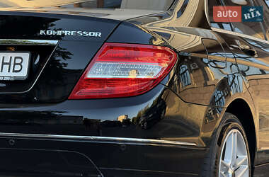 Седан Mercedes-Benz C-Class 2007 в 