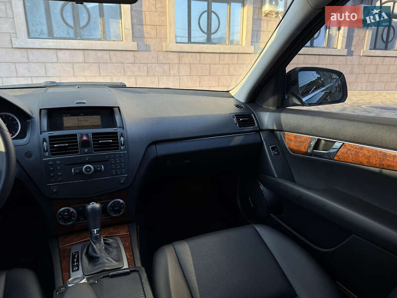 Седан Mercedes-Benz C-Class 2007 в Миколаєві