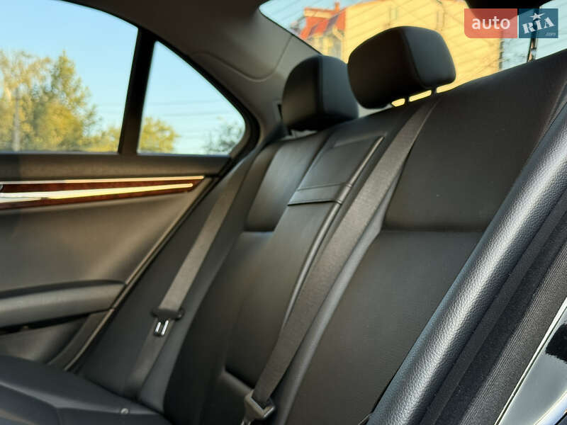 Седан Mercedes-Benz C-Class 2007 в Миколаєві