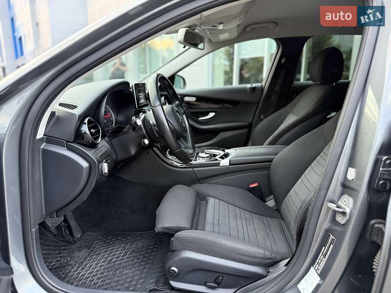 Универсал Mercedes-Benz C-Class 2018 в Киеве фото 12 Универсал Mercedes-Benz C-Class 2018 в Киеве