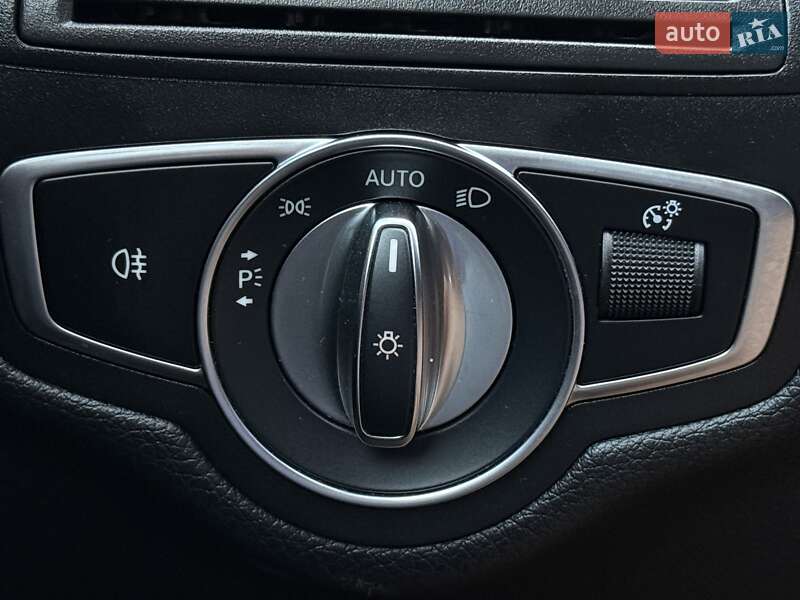 Универсал Mercedes-Benz C-Class 2018 в Киеве фото 24 Универсал Mercedes-Benz C-Class 2018 в Киеве