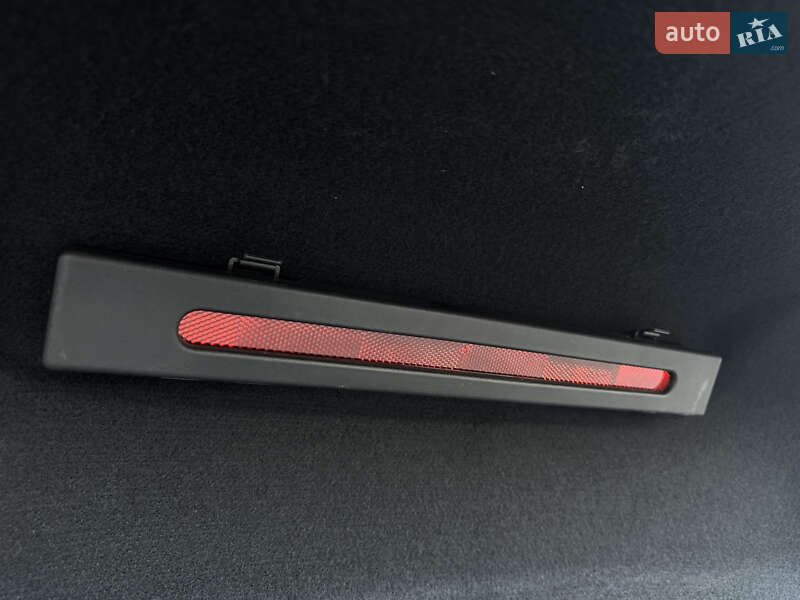 Седан Mercedes-Benz C-Class 2018 в Киеве фото 26 Седан Mercedes-Benz C-Class 2018 в Киеве