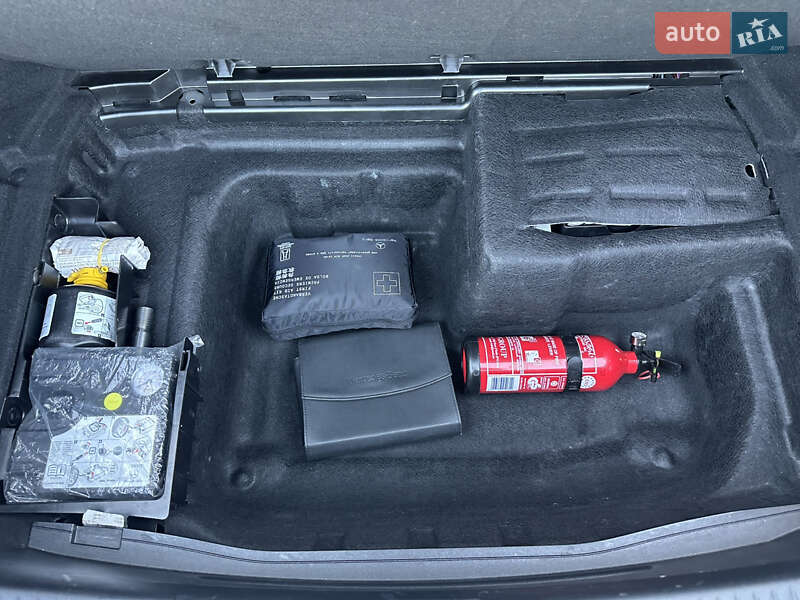 Седан Mercedes-Benz C-Class 2018 в Киеве фото 25 Седан Mercedes-Benz C-Class 2018 в Киеве