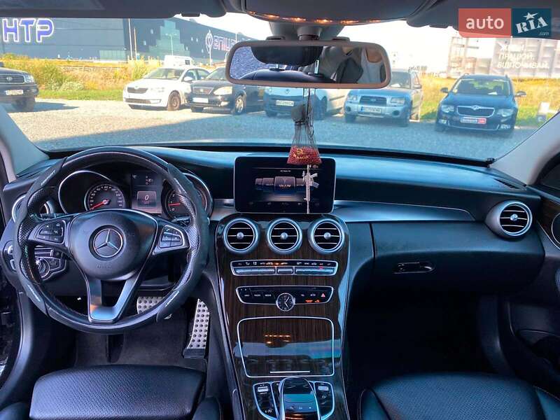 Седан Mercedes-Benz C-Class 2015 в Львове