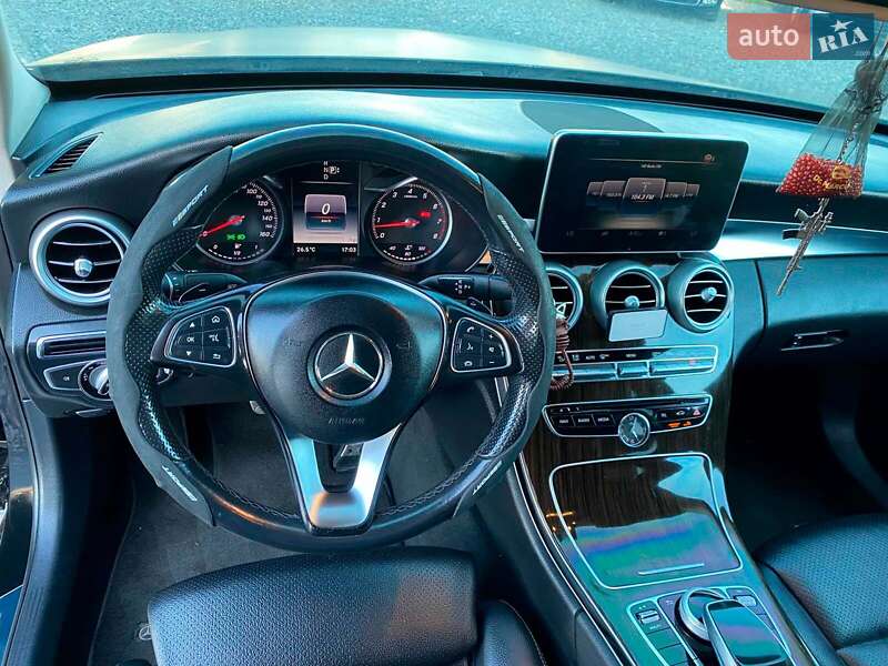 Седан Mercedes-Benz C-Class 2015 в Львове