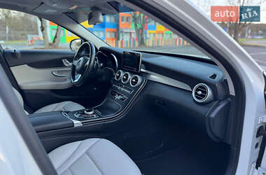 Седан Mercedes-Benz C-Class 2017 в 