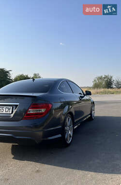 Купе Mercedes-Benz C-Class 2012 в 
